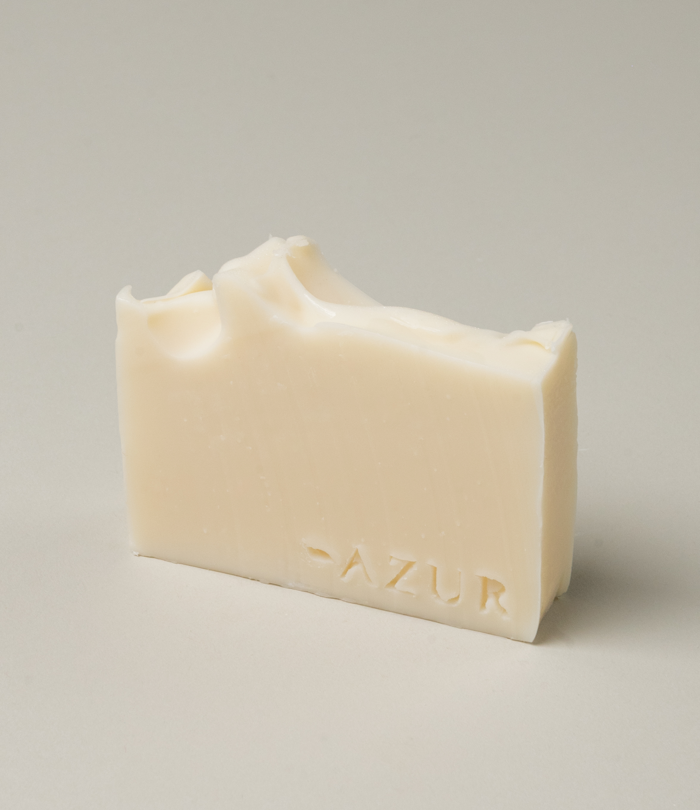 Sensitive Cleanser from Azur is a natural body and face soap. Perfect for purifying after a long day. It is suitable for the most sensitive skins as well. The bar has a light vanilla color.