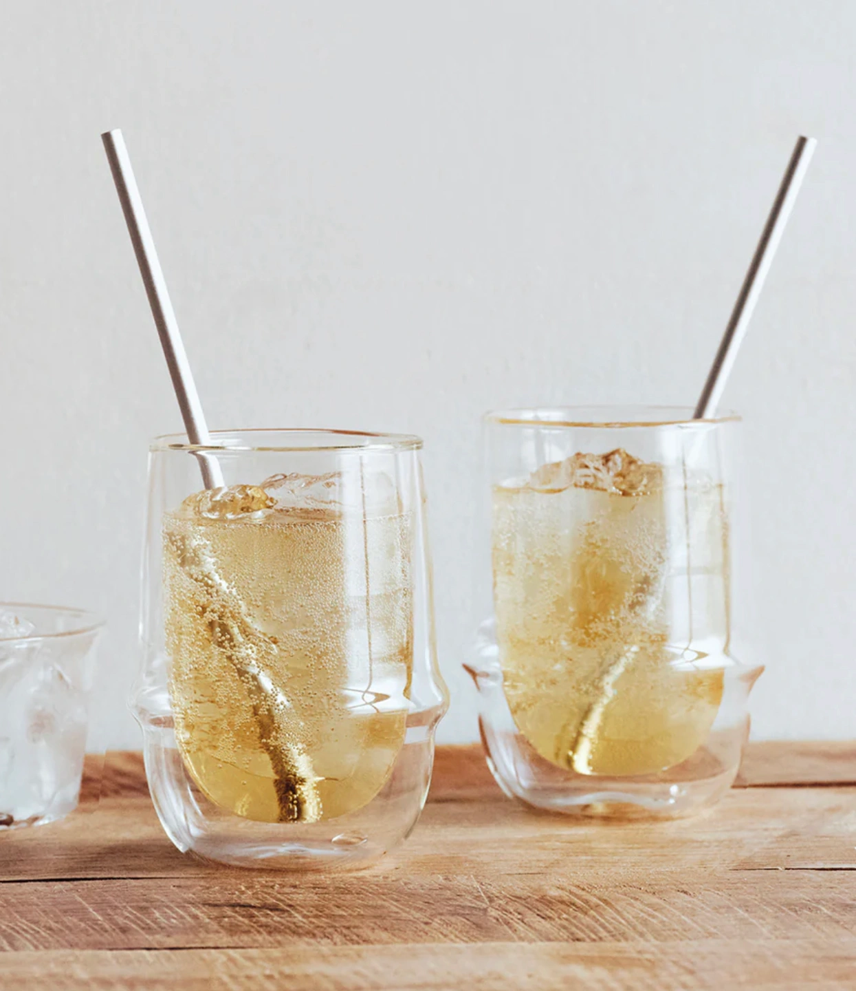 Kronos Iced Tea Glass from the Japanese brand called Kinto. The glass is double walled and perfectly clear. The glass can hold 350ml of liquid.