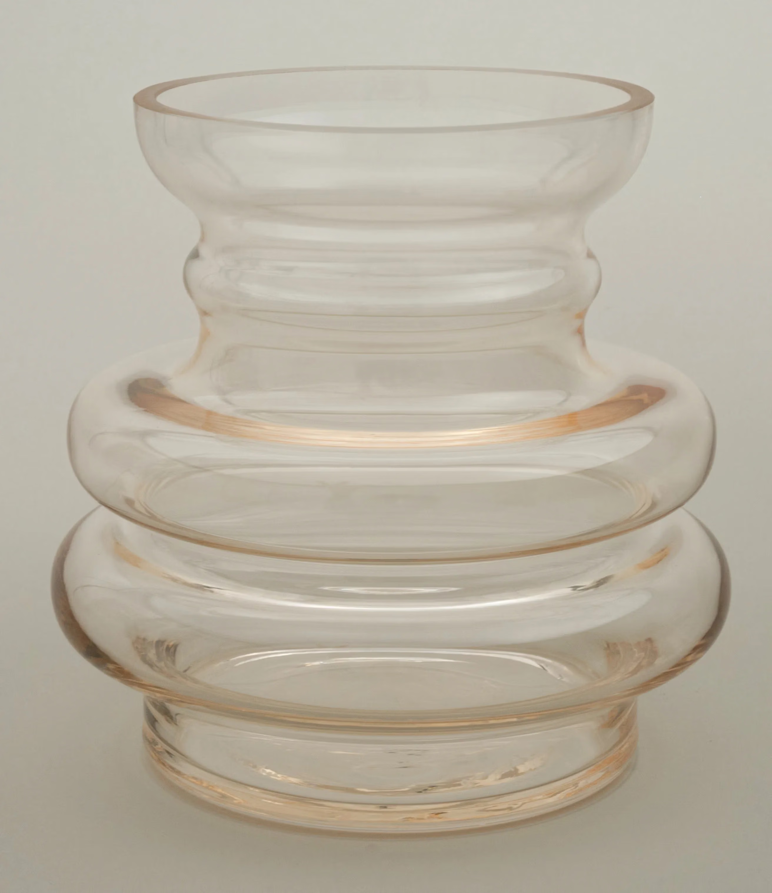 Packshot of Stences Curve Vase in the color Gul
