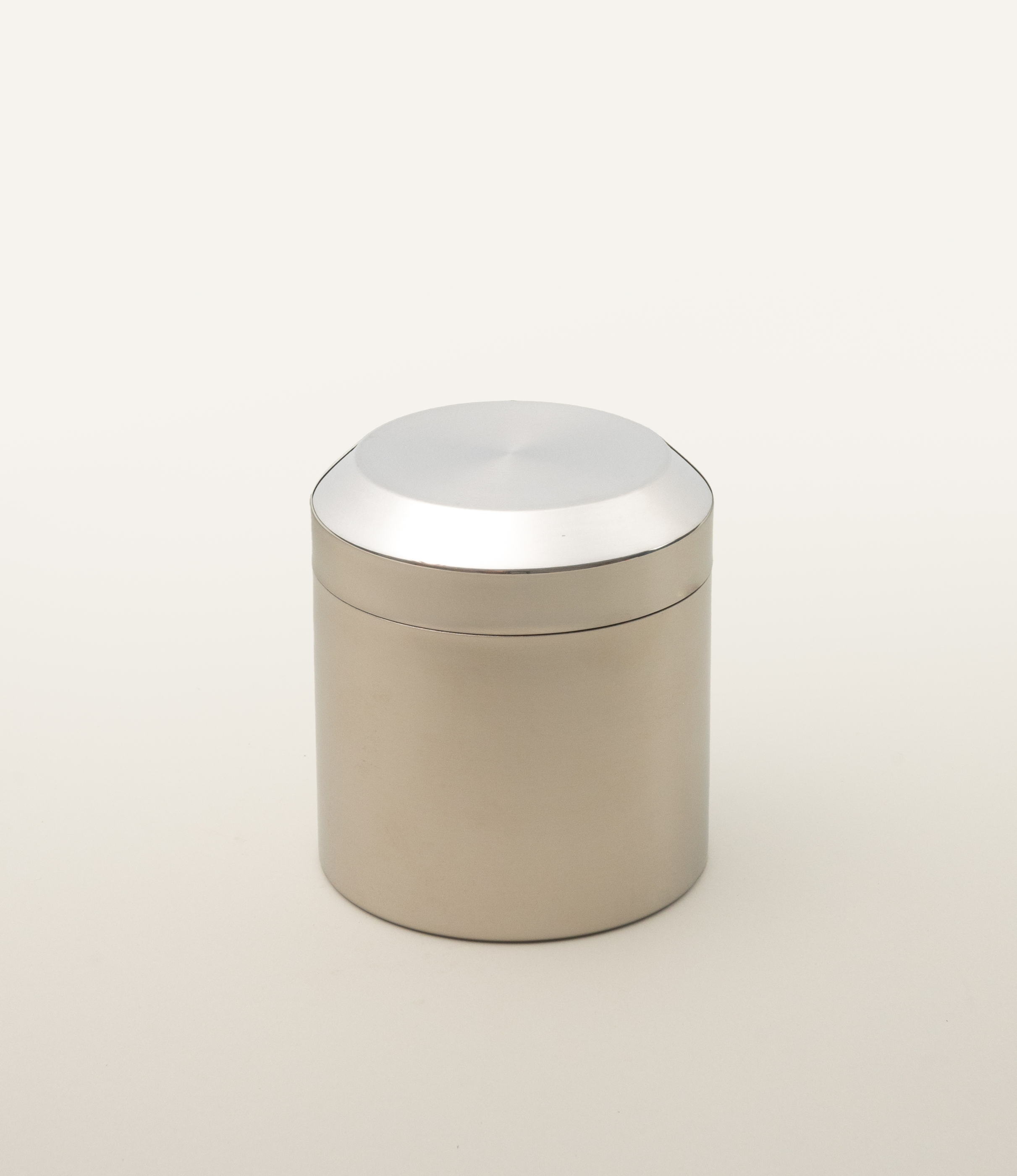 LT Tea Canister from the Japanese brand Kinto. The stainless steel item can hold 450ml of your favorite tea leaves or coffee beans.