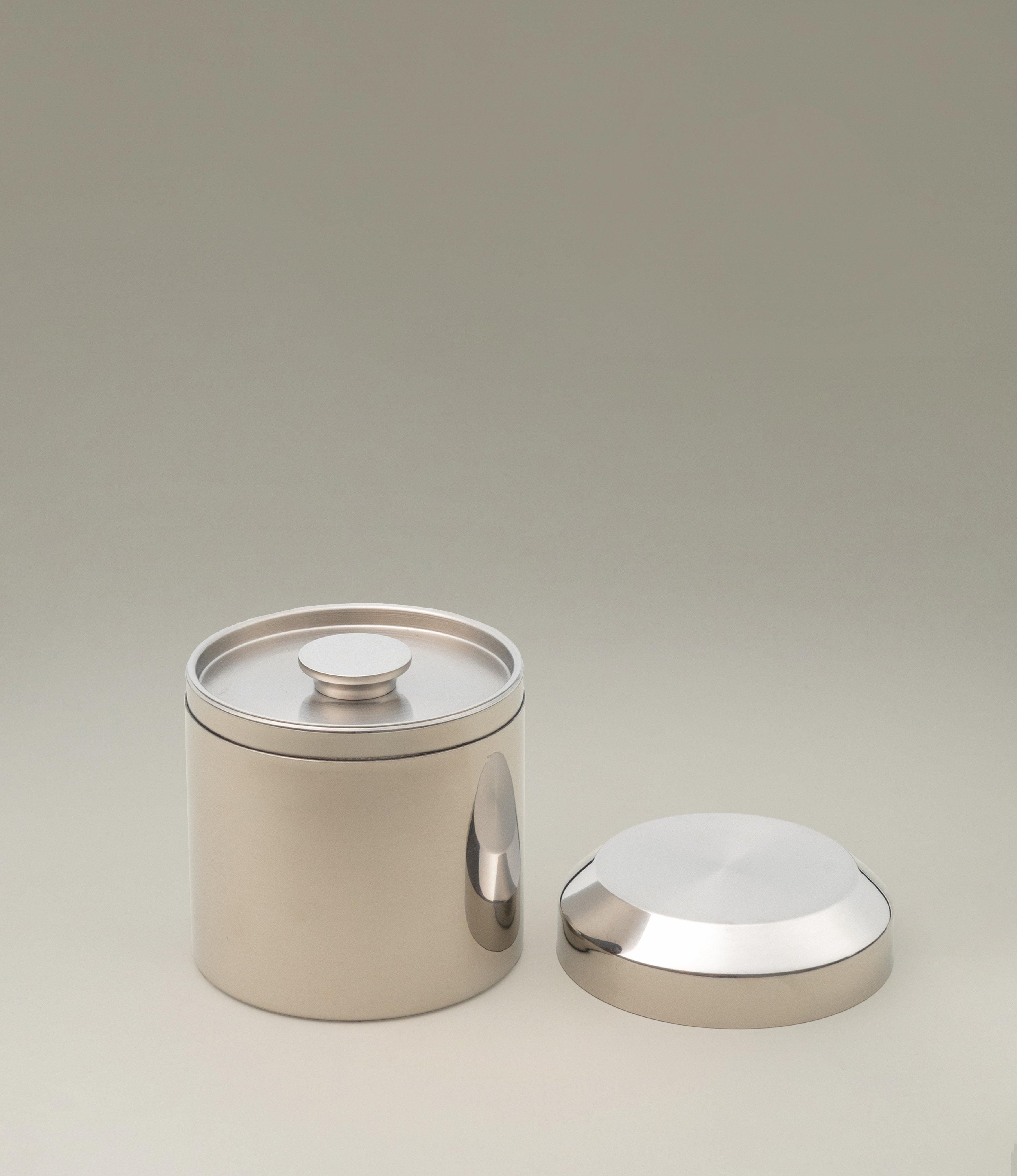 LT Tea Canister from the Japanese brand Kinto. The stainless steel item can hold 450ml of your favorite tea leaves or coffee beans.