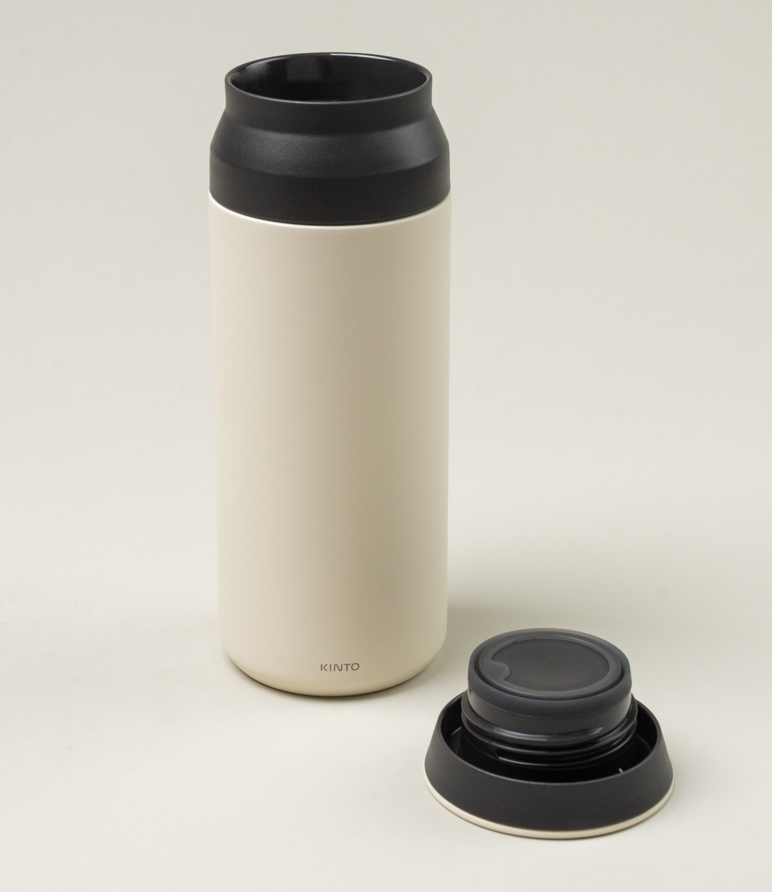 Travel Tumbler is the perfect bottle for any road trip or hiking. The item holds the temperature of your beverage and it is leak proof. The geometric shape comes in a soothing off white color which will fit any of your outfits. The capacity of the bottle is 500ml. 